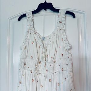 Old Navy White Floral Ruffle Dress with pockets